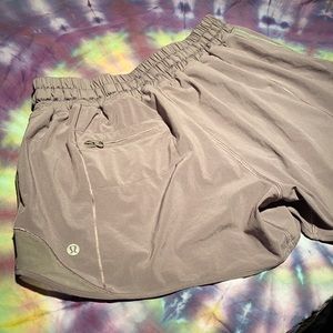 LULULEMON SHORT